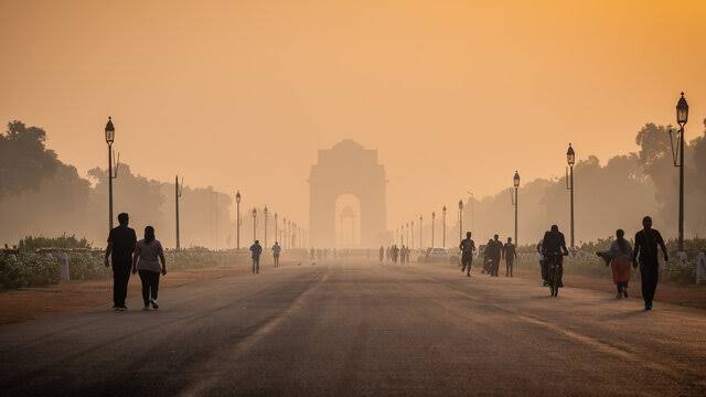 Delhi government implements 50% staffing rule to tackle pollution