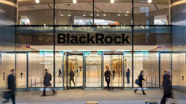 BlackRock invests Rs 3000 crore in Aditya Birla Group